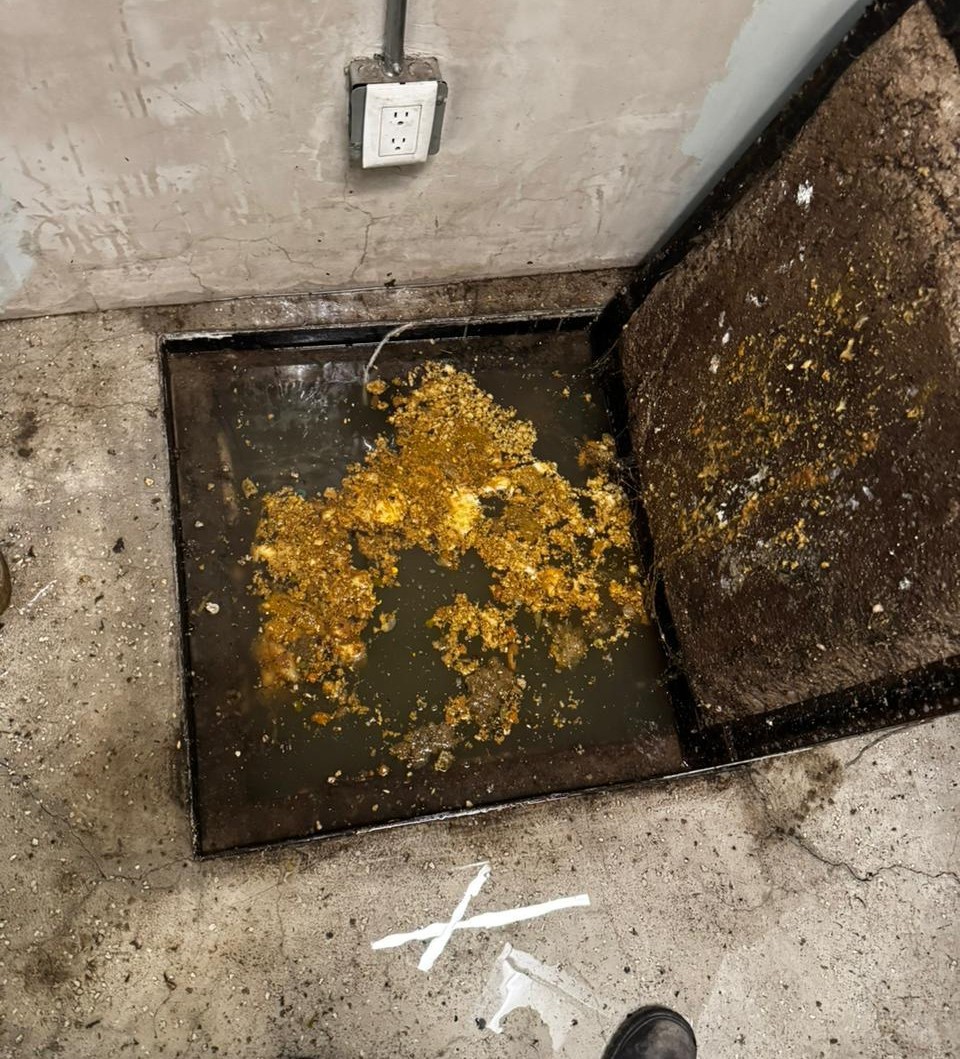 Servicio de Desazolves de Drenajes en la Colonia Santa María Nativitas, Naucalpan