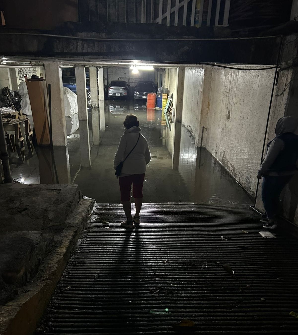 Servicio de Desazolves de Drenajes en la Colonia El Barco, Nezahualcóyotl