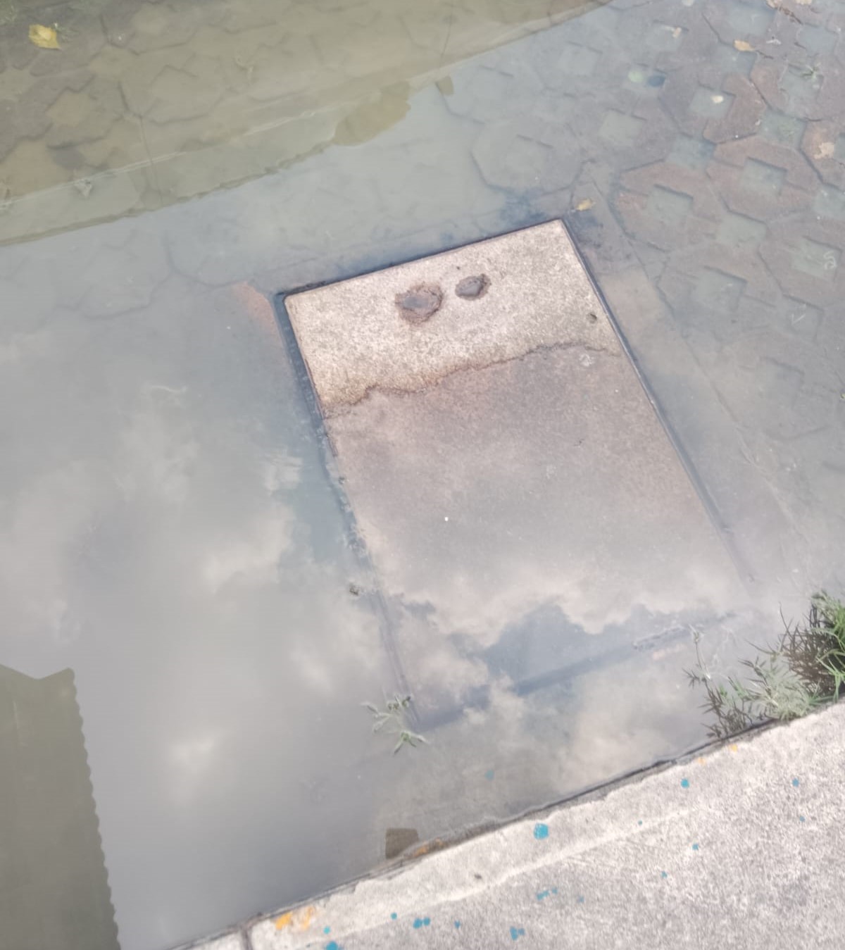 Servicio de Desazolves de Drenajes en la Colonia Mexicalco, Ecatepec
