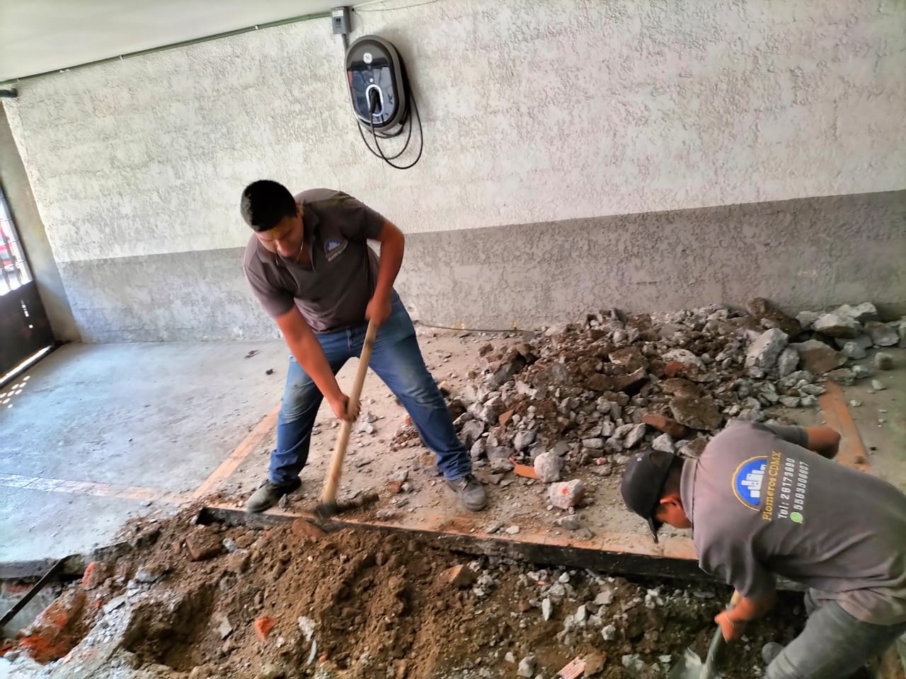 Servicio de Desazolves de Drenajes en la Colonia Rinconada Diligencias, Naucalpan