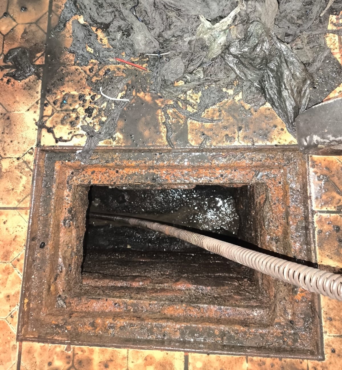 Servicio de Desazolves de Drenajes en la Colonia Balcones de San Mateo, Naucalpan