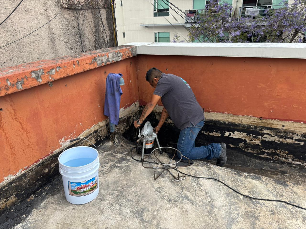 Servicio de Desazolves de Drenajes en la Colonia Popular Rastro, Venustiano Carranza