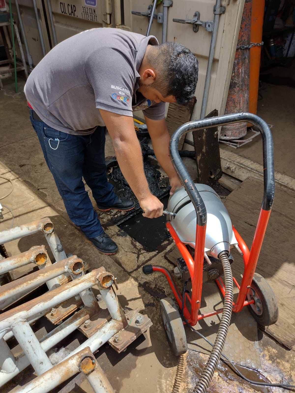 Servicio de Desazolves de Drenajes en la Colonia Villa Panamericana, Coyoacán