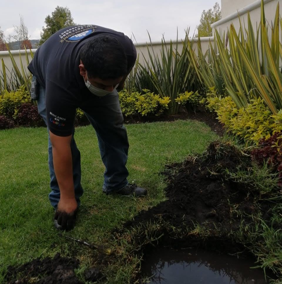 Servicio de Desazolves de Drenajes en la Colonia Santa Clara, Ecatepec