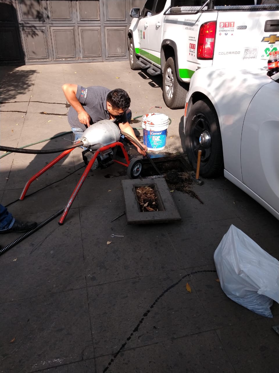 Servicio de Desazolves de Drenajes en la Colonia Churubusco Country Club, Coyoacán