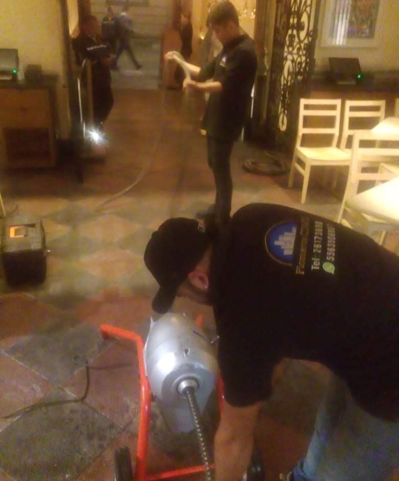 Servicio de Desazolves de Drenajes en la Colonia La Raquelito, Naucalpan