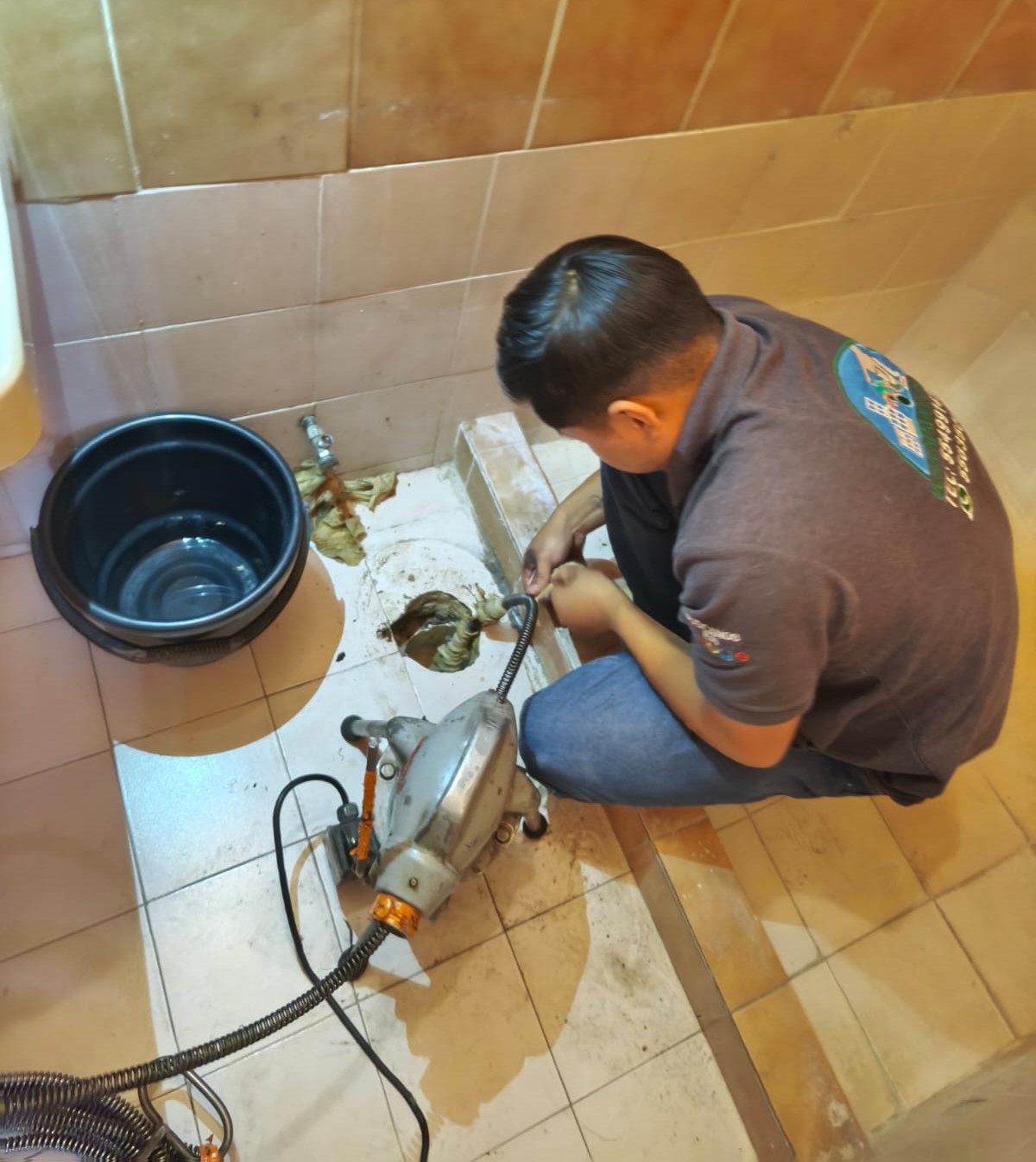 Servicio de Desazolves de Drenajes en la Colonia Ciudad Jardín Bicentenario, Nezahualcóyotl