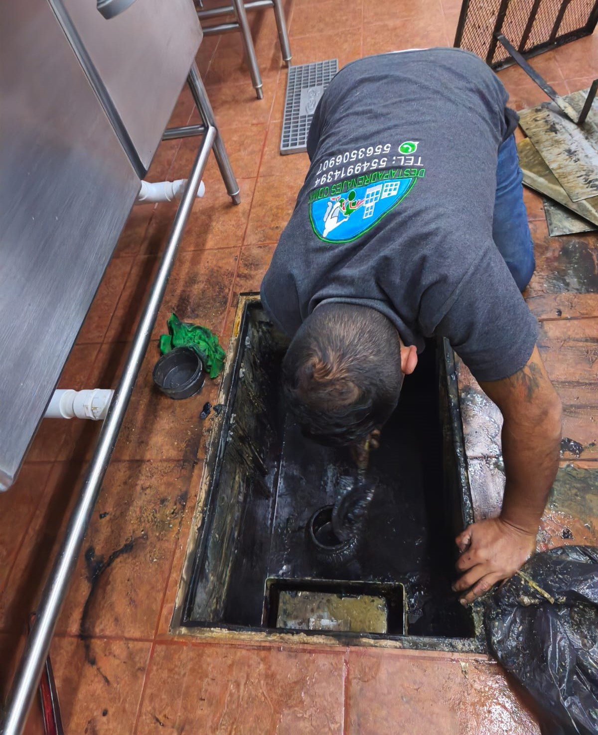 Servicio de Desazolves de Drenajes en la Colonia Sol, Ecatepec
