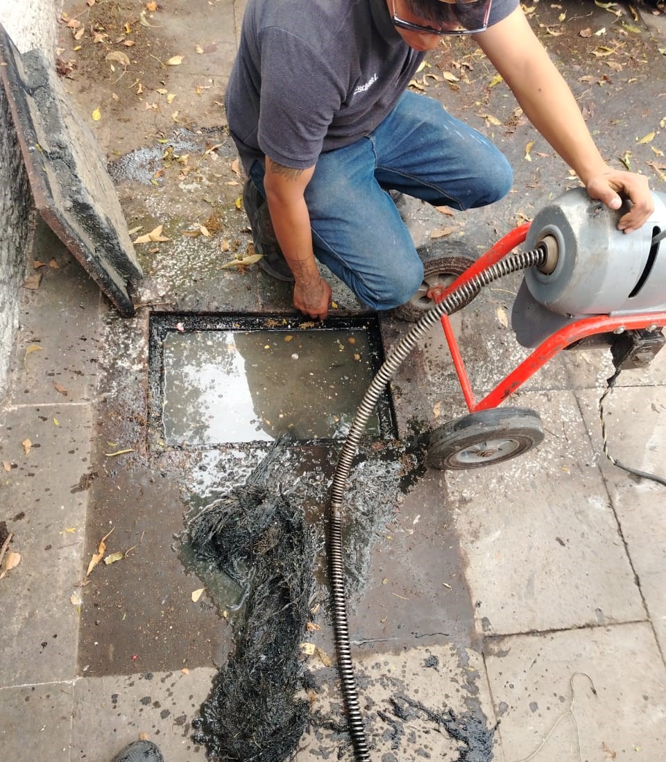 Servicio de Desazolves de Drenajes en la Colonia Buenos Aires, Ecatepec