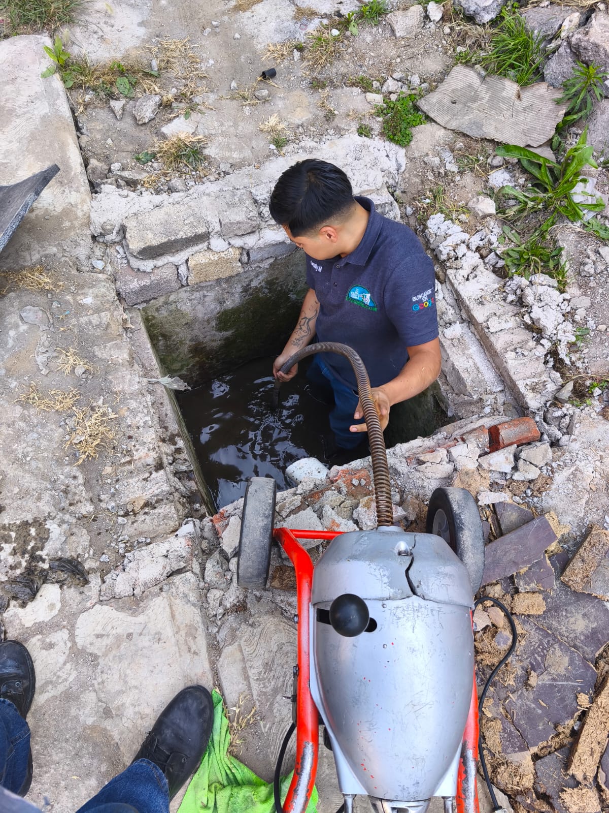 Servicio de Desazolves de Drenajes en la Colonia Los Pajaritos, Ecatepec