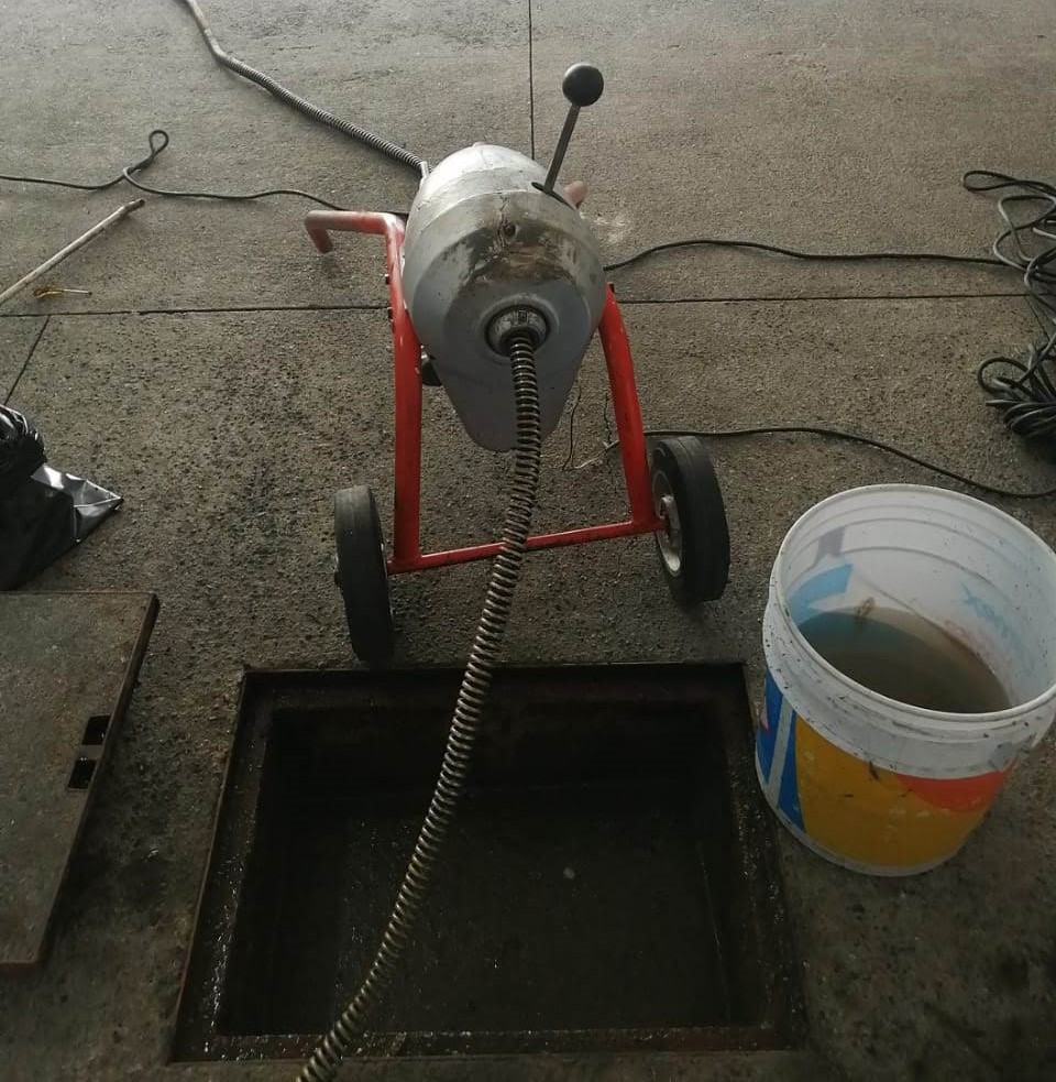 Servicio de Desazolves de Drenajes en la Colonia Villa de Cortes, Benito Juárez
