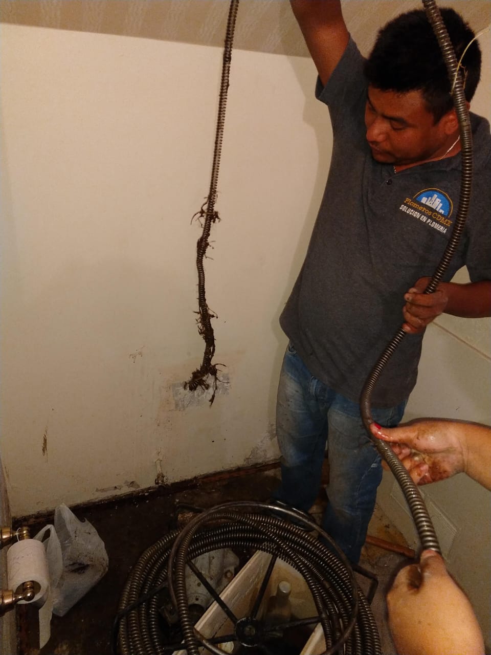 Servicio de Desazolves de Drenajes en la Colonia Santa María Chiconautla, Ecatepec