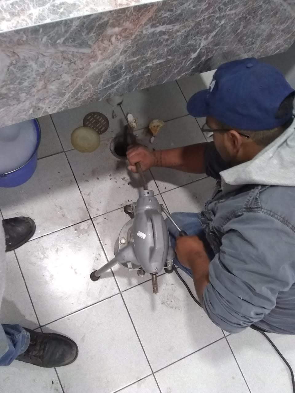 Servicio de Desazolves de Drenajes en la Colonia Del Lago, Benito Juárez