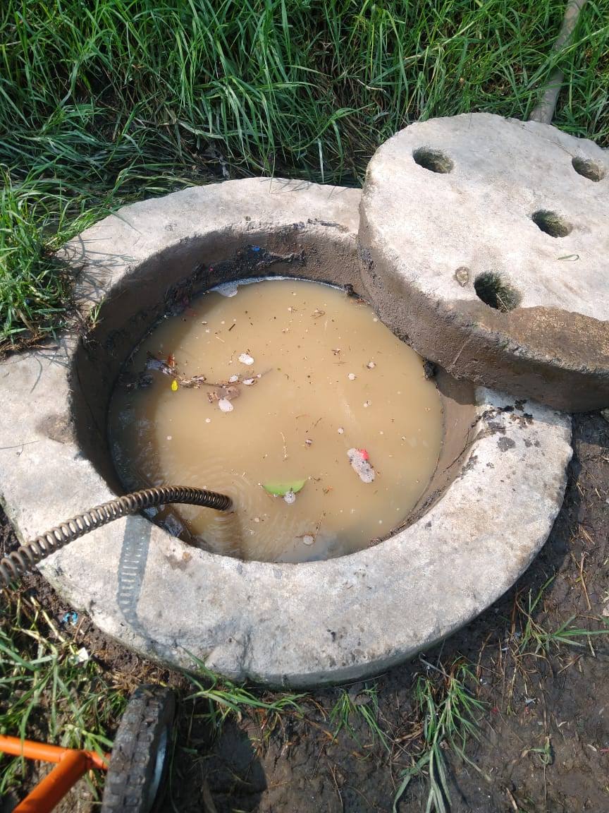Servicio de Desazolves de Drenajes en la Colonia Abel Martínez Montañez, Ecatepec